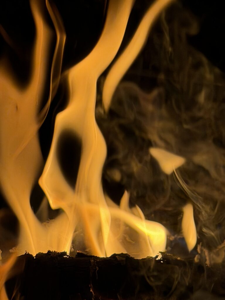 Feuer und Freunde Flammen